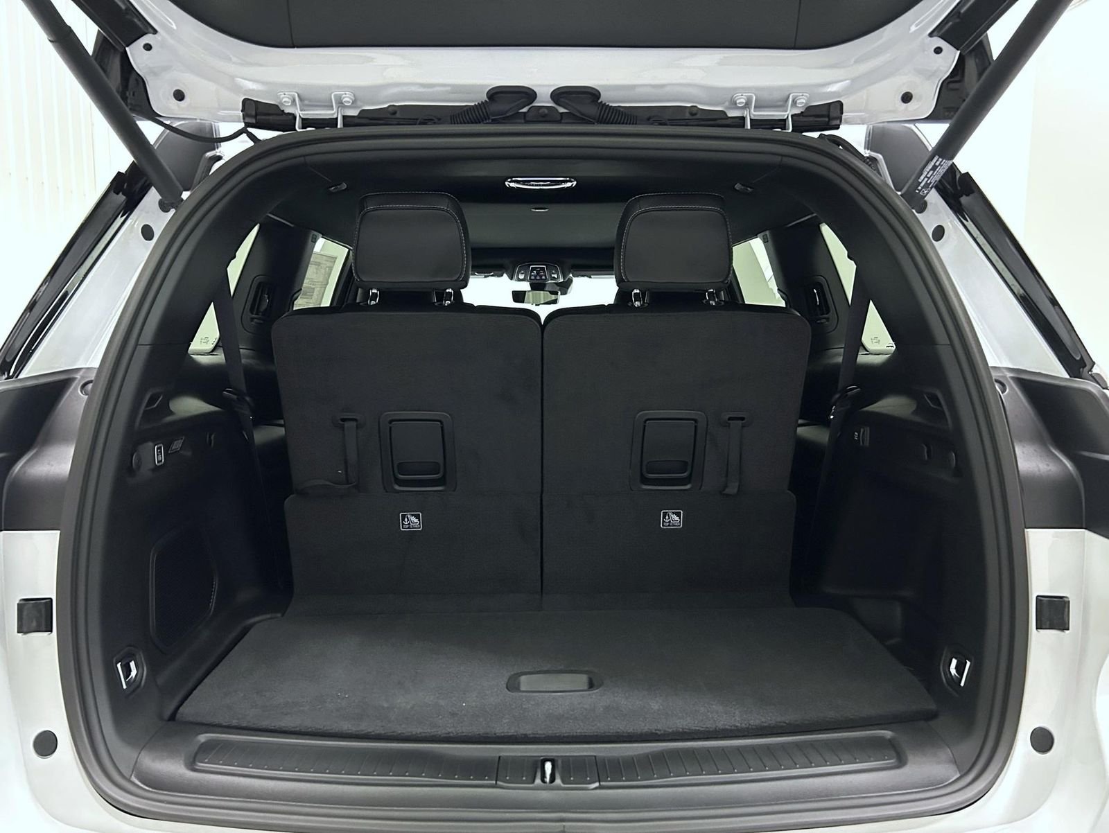 New 2026 Bright White Clearcoat Jeep Limited Reserve image 22