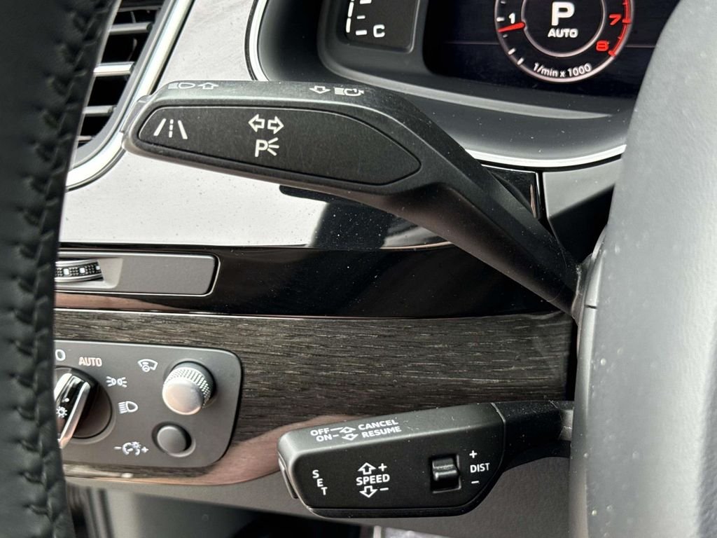 Used 2018  Audi 3.0T Prestige image 25