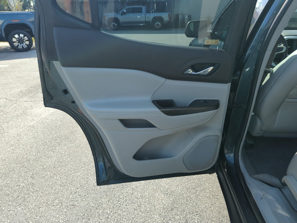 Used 2019 DARK SKY METALLIC GMC SLT image 28