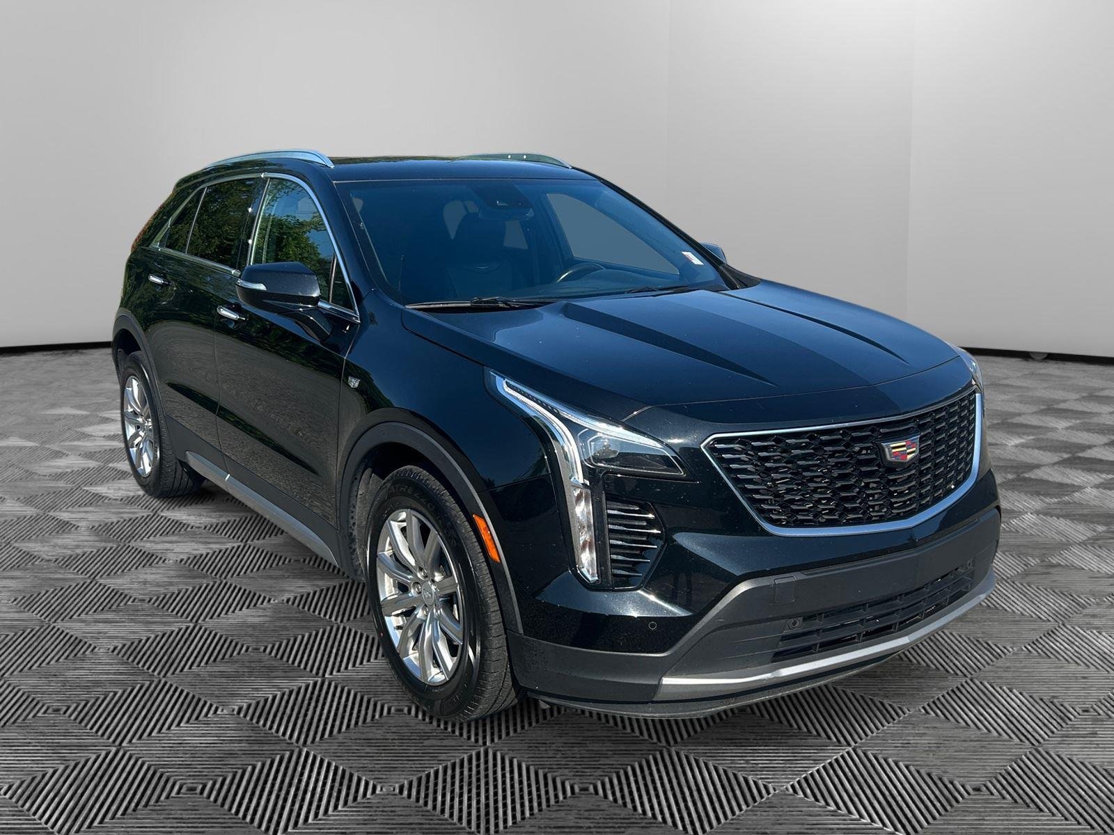 Used 2022 Stellar Black Metallic Cadillac FWD Premium Luxury image 7