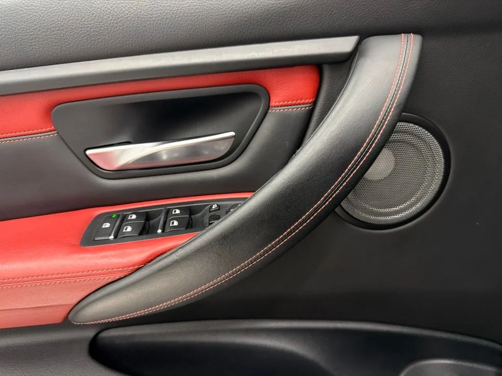 Used 2018 Gray BMW Base image 23