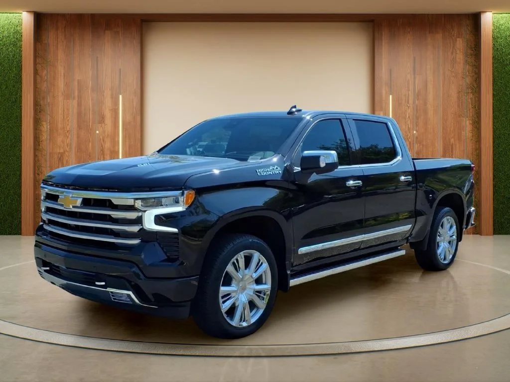 New 2026 Black Chevrolet High Country image 30
