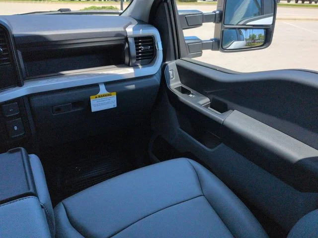 New 2026 Oxford White Ford F-450® XL image 16