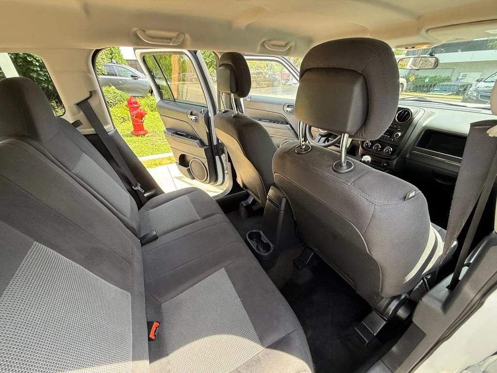 Used 2015 White Jeep Sport image 20