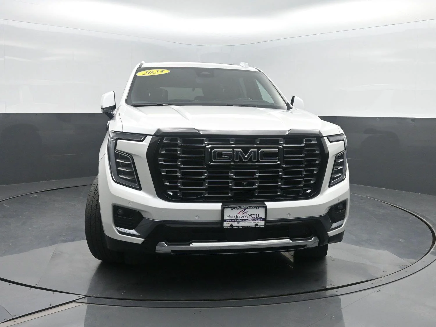 2025 GMC Yukon Denali Ultimate - Photo 51