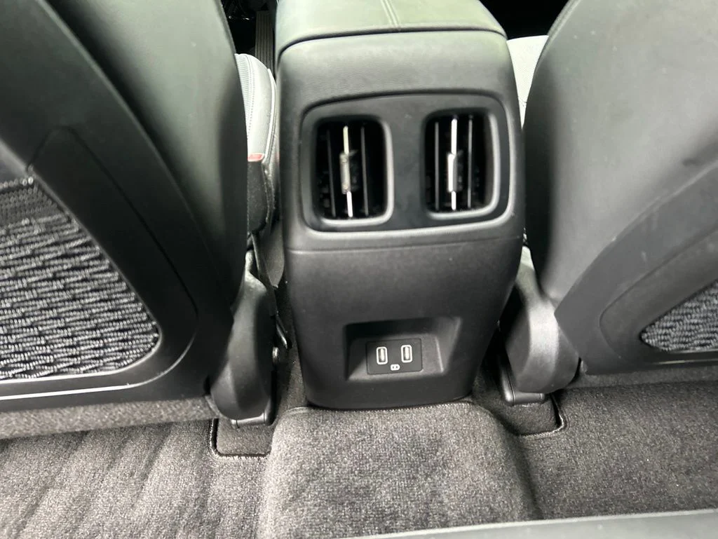 Used 2023 Black Hyundai Limited image 32