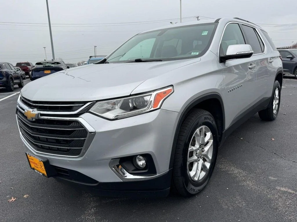 Used 2019 Silver Chevrolet LT image 8