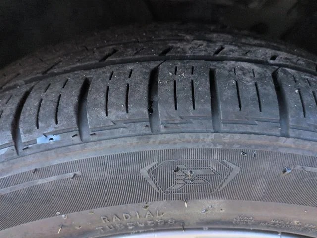Used 2018 Gray Volkswagen 2.0T SE image 11