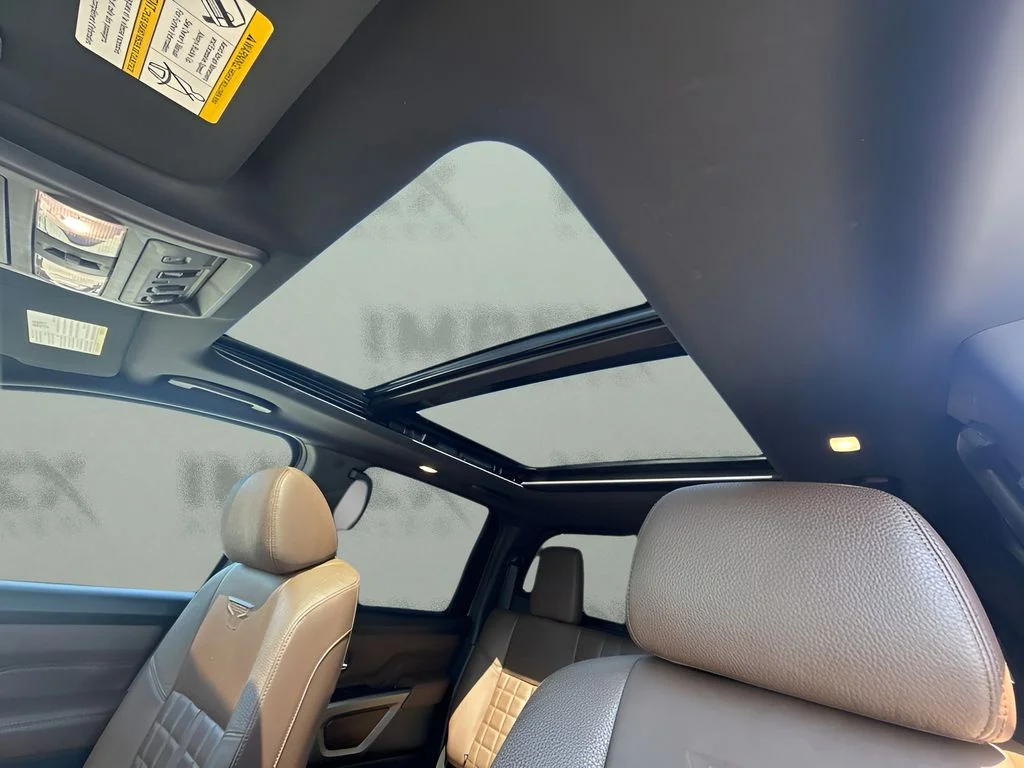 Used 2024 White Nissan Platinum Reserve image 6