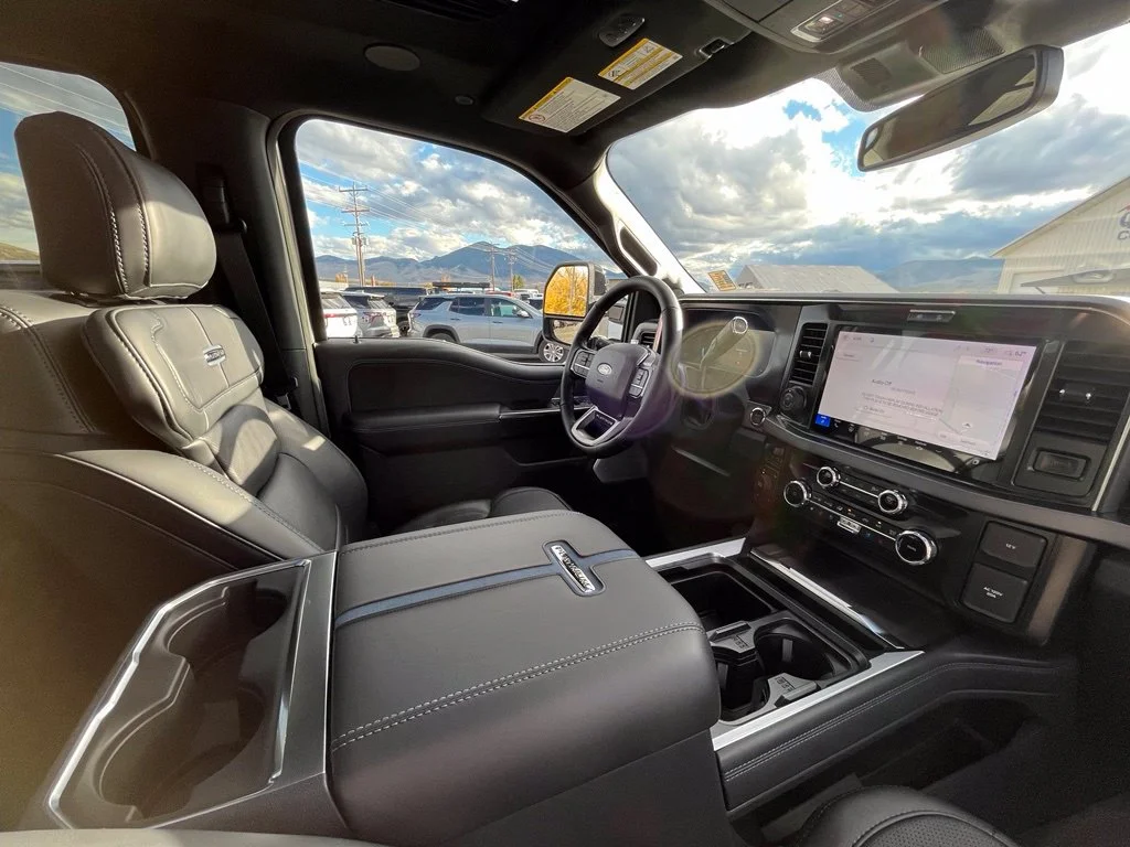 Used 2022 Gray Jeep Limited image 21