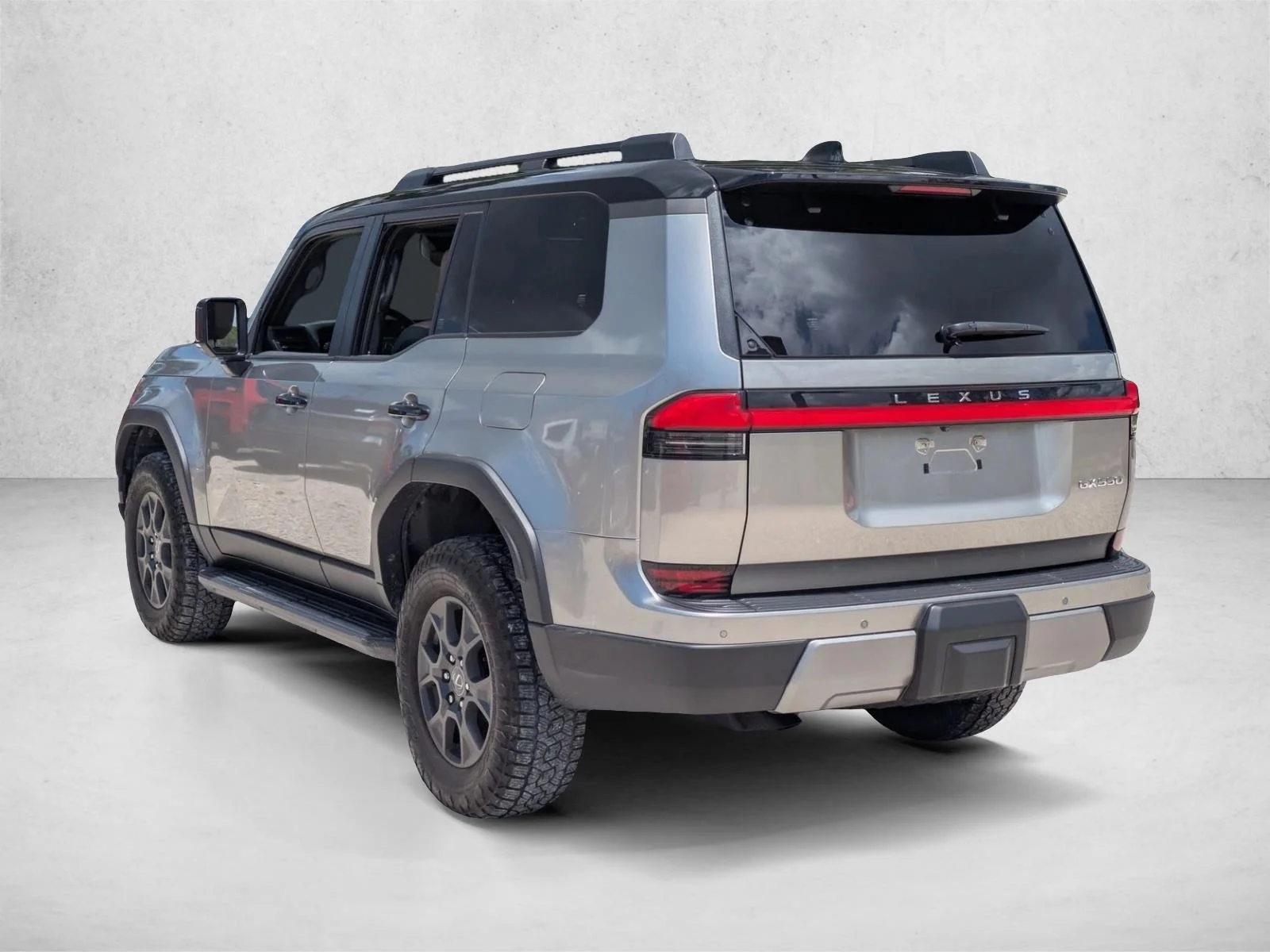 Used 2024 Atomic Silver Lexus GX 550 Overtrail image 7