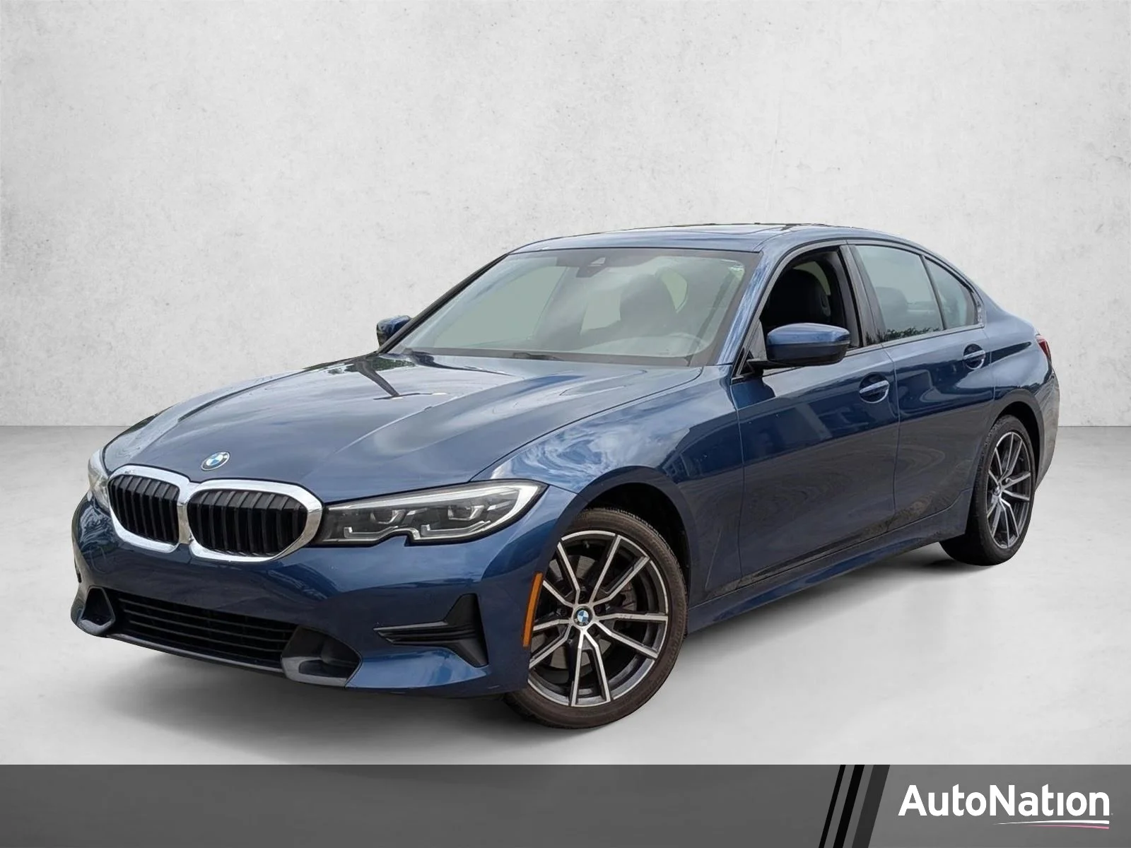 ブルー Pre-Owned 2022 BMW 3 Series 330i 4dr Car in West Palm Beach
