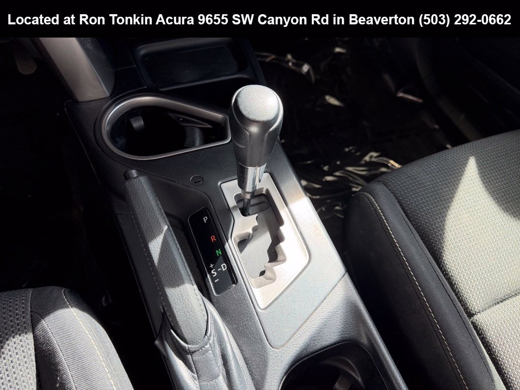 Used 2018 Super White Toyota XLE image 23