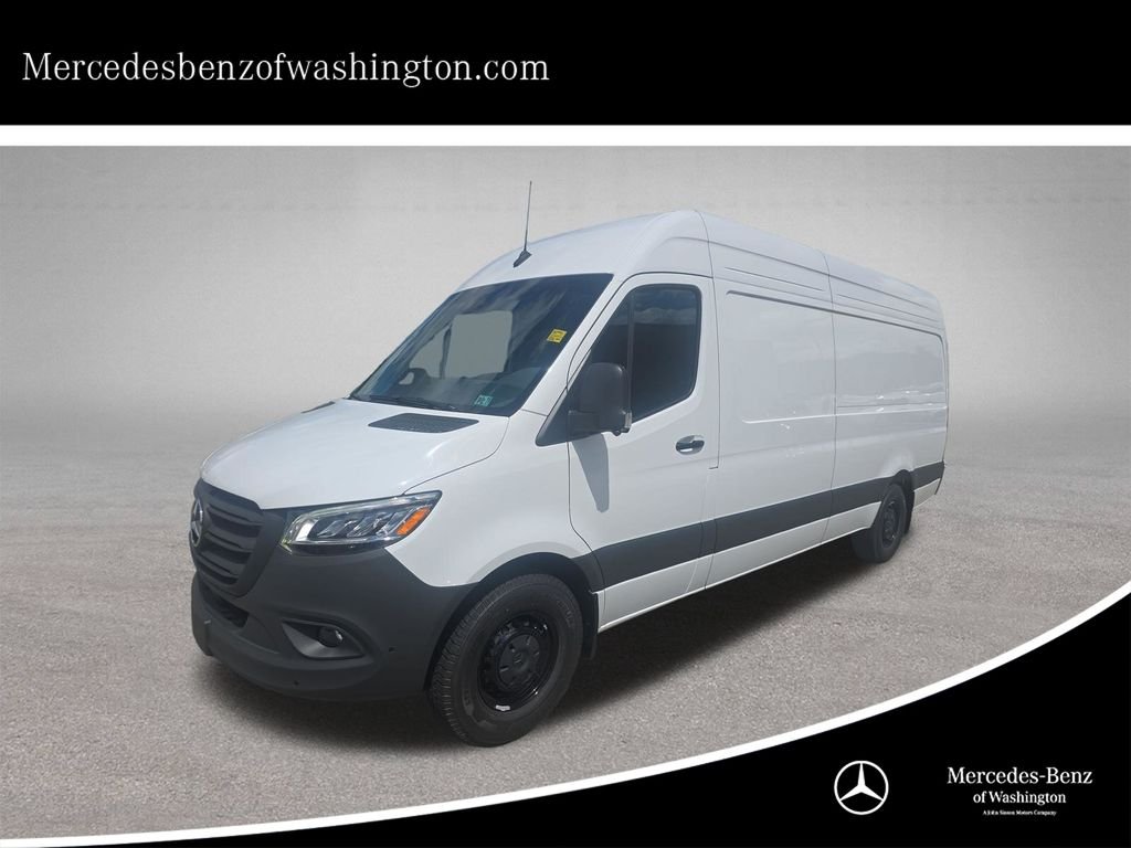New 2026 Arctic White Mercedes-Benz Cargo 170 WB image 1