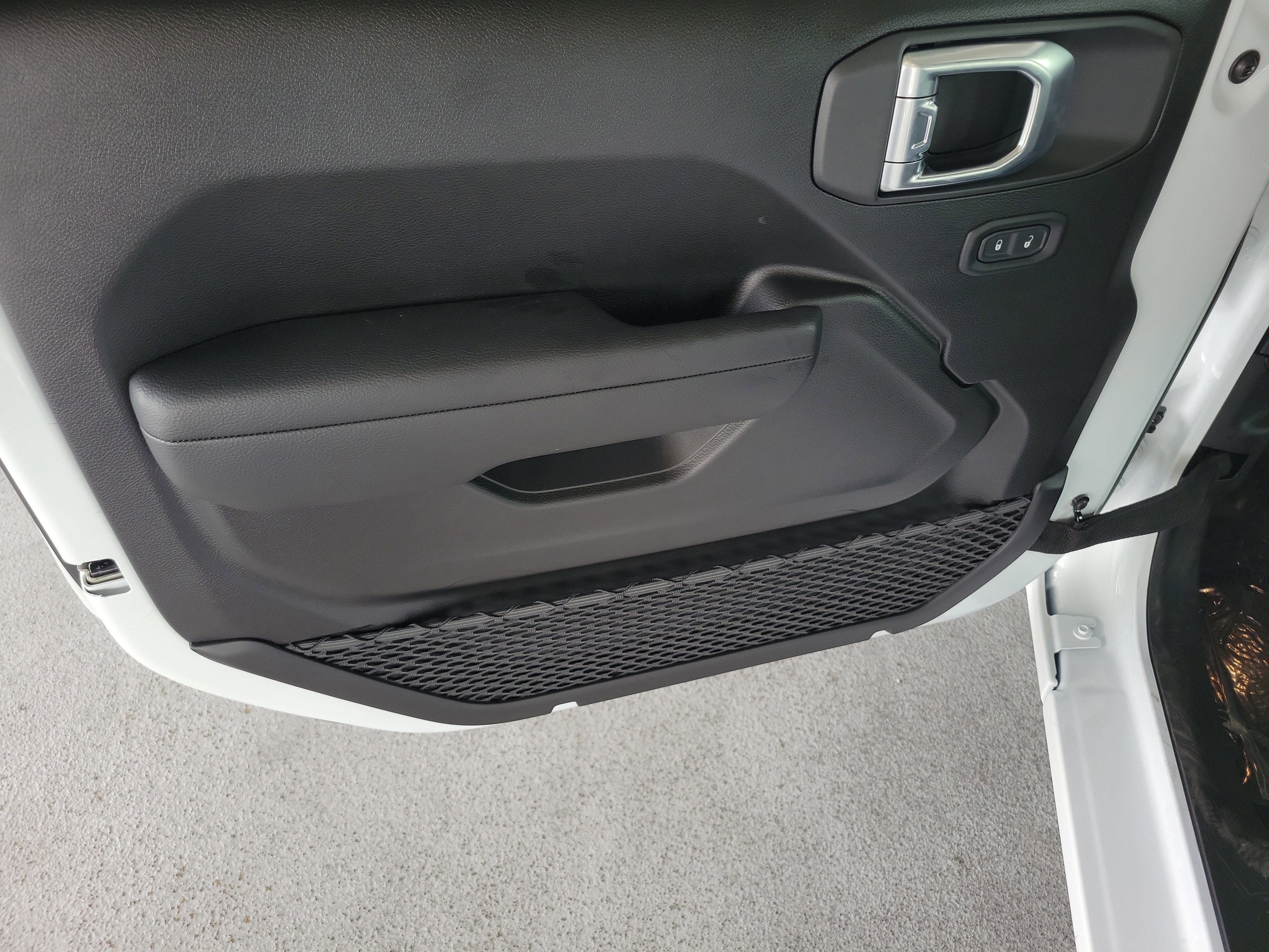 New 2026 Bright White Clearcoat Jeep Sport image 14