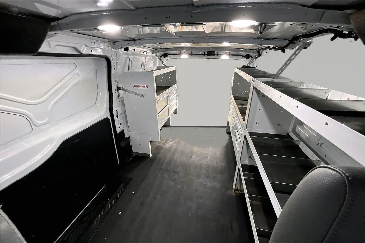 Used 2018 Oxford White Ford  image 21