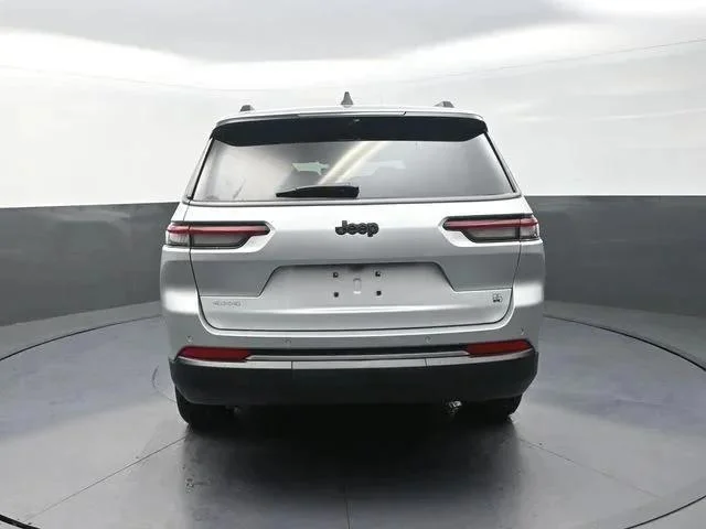 New 2026 Silver Zynith Jeep 85th Anniversary Edition image 8