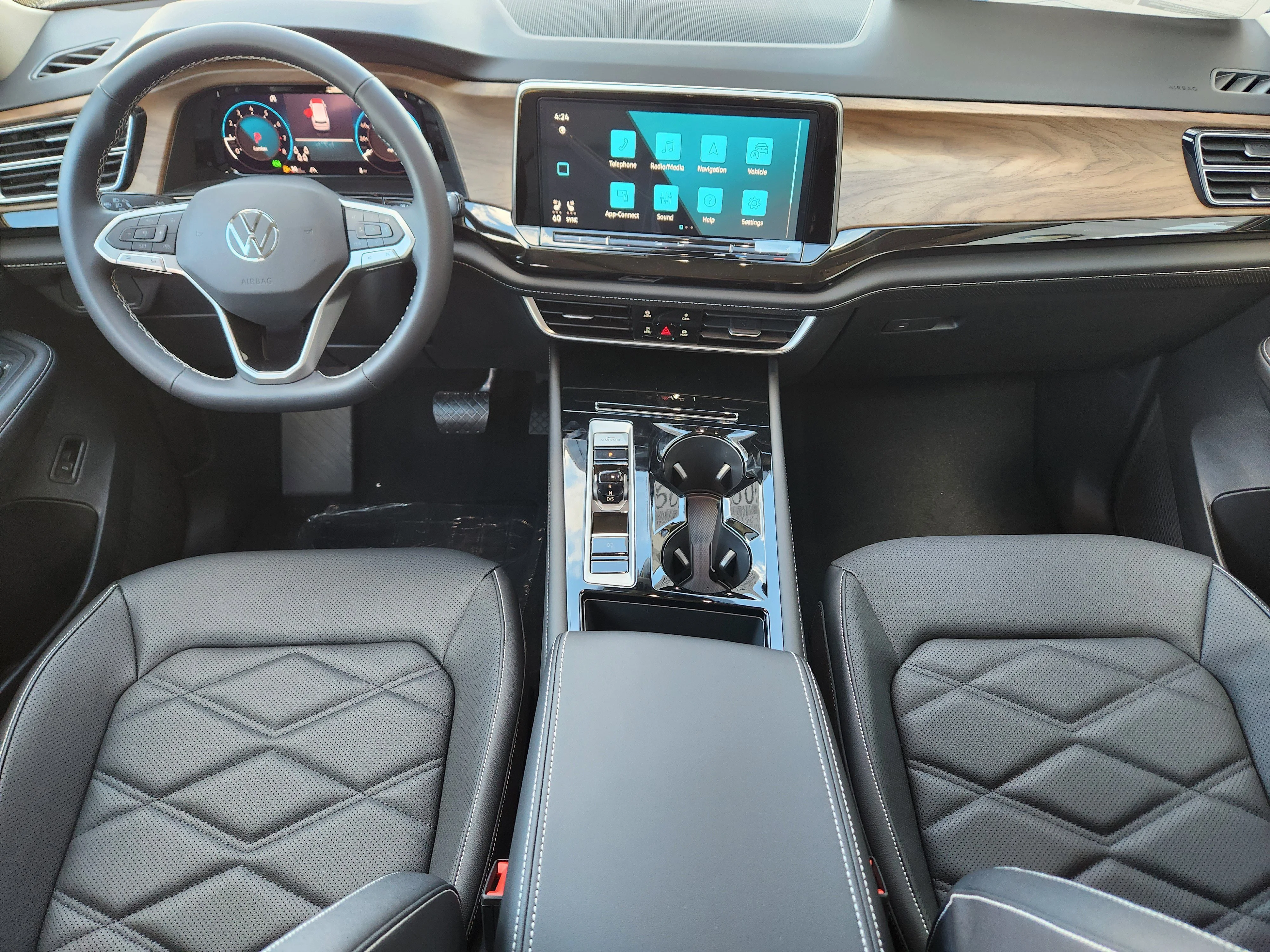 2026 Volkswagen Atlas SE w/Tech - Photo 19