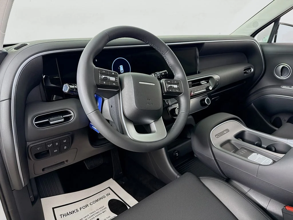 New 2026 Creamy White Pearl Hyundai SEL 7P image 9