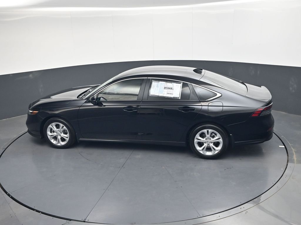 Used 2026  Honda LX image 21