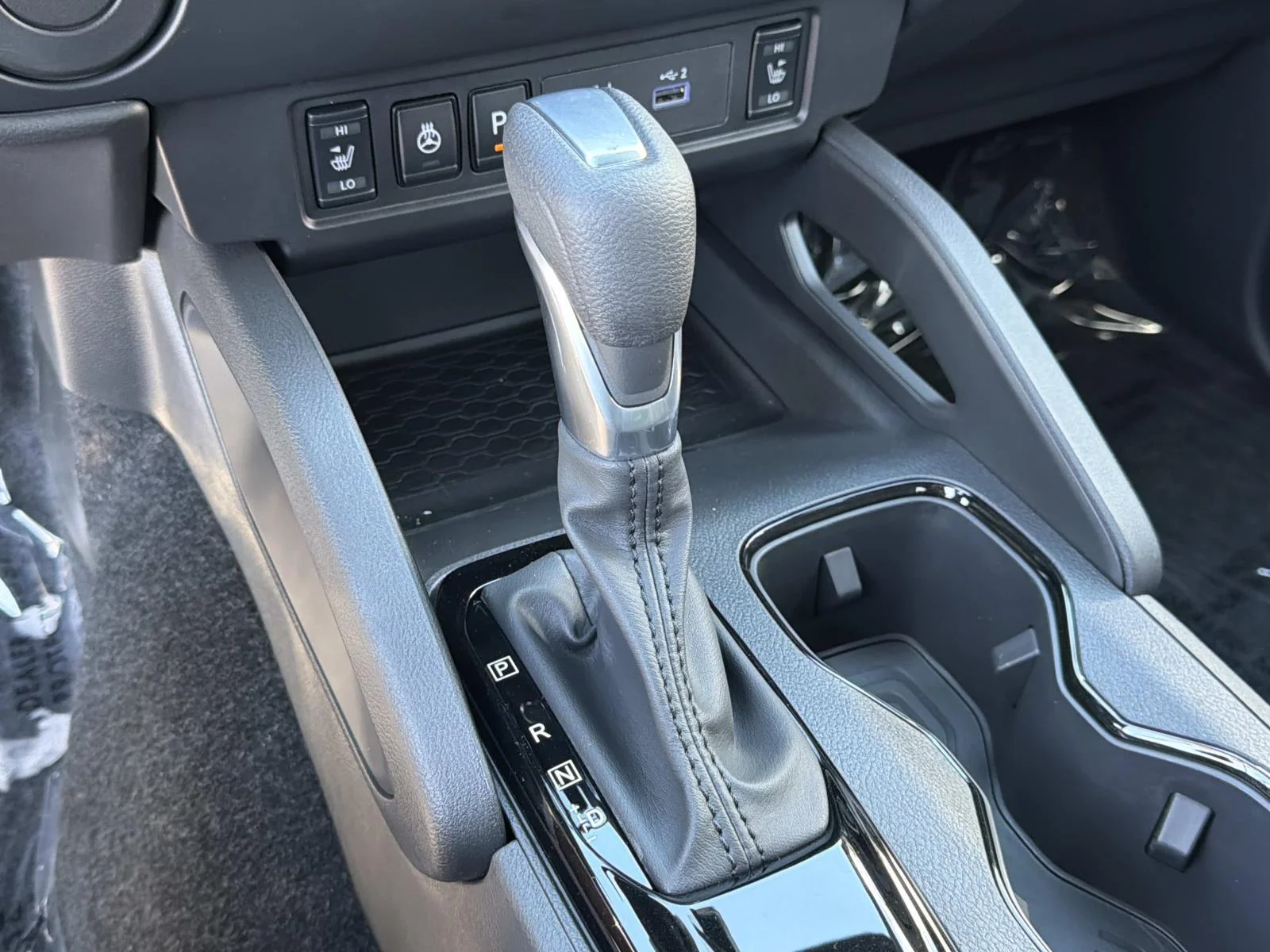 New 2027 Gun Metallic Nissan SV image 15