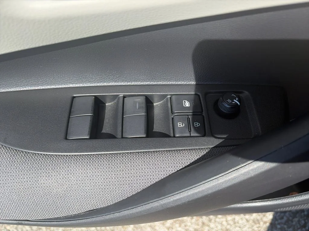 Used 2024  Toyota LE image 13