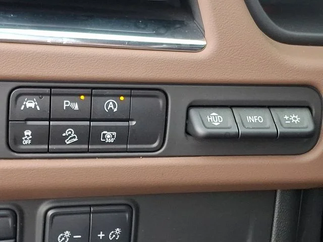 Used 2023 Blue Chevrolet High Country image 25