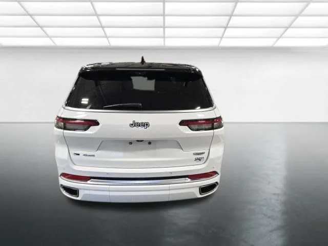 Used 2021 White Jeep Summit image 6