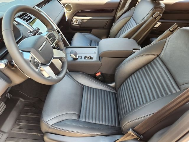 Certified Used 2025 White Land Rover S image 9