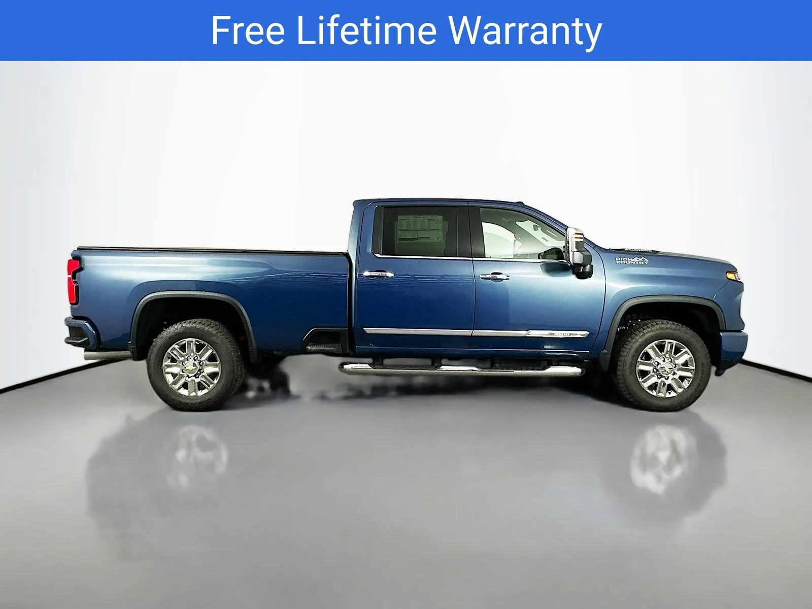 New 2026 Lakeshore Blue Metallic Chevrolet High Country image 9