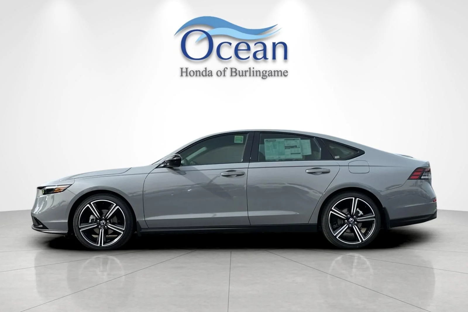 New 2026 Urban Gray Pearl Honda SE image 7