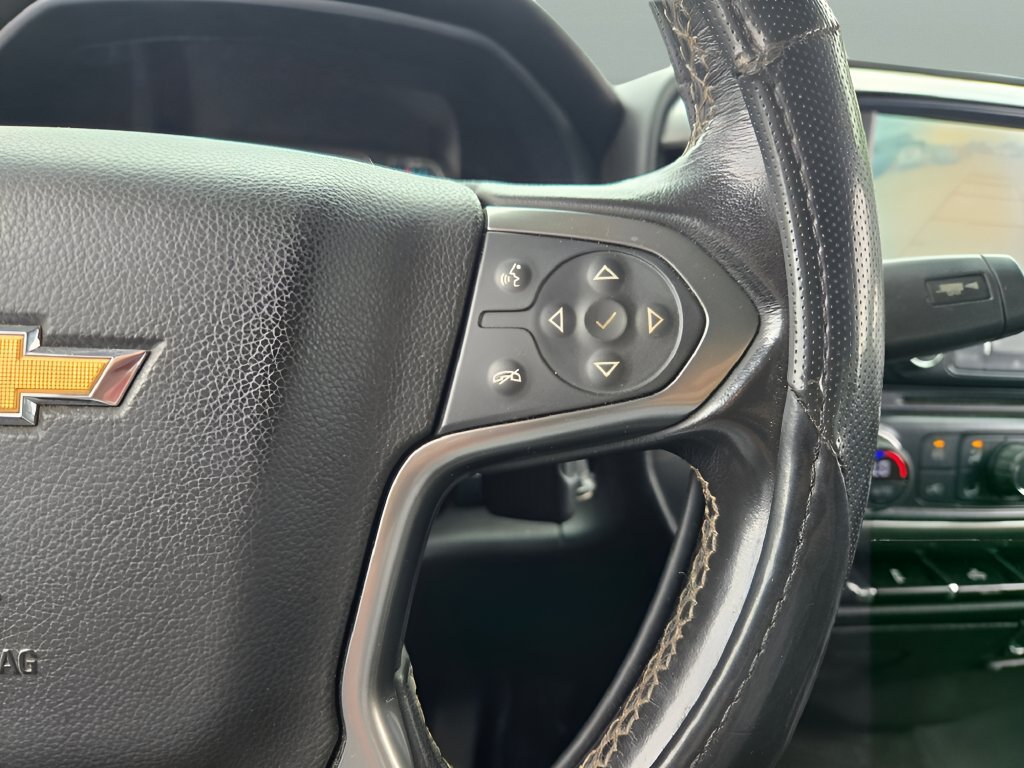 Used 2018 SILVER ICE METALLIC Chevrolet LT image 22