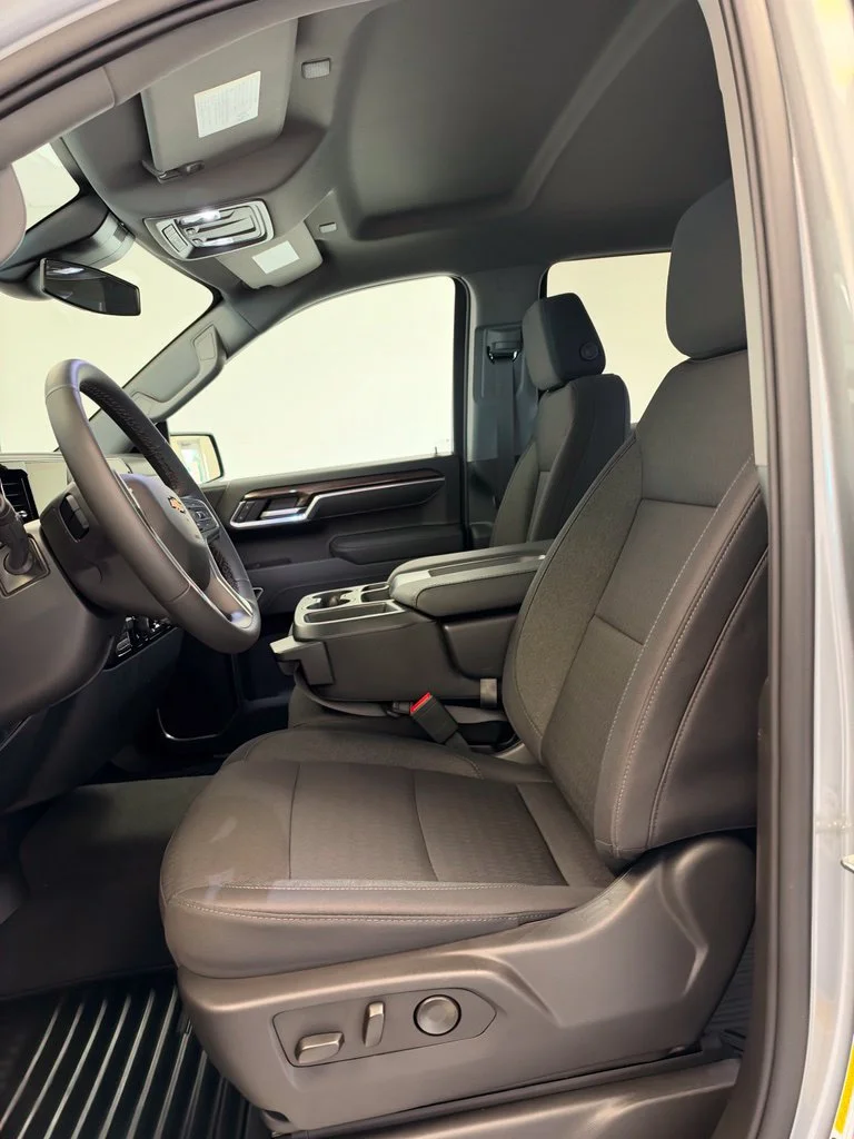 2026 Chevrolet Silverado 1500 LT - Photo 10
