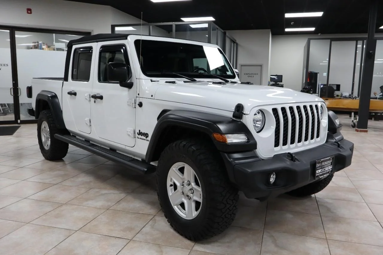 Used 2020 Bright White Clear Coat Jeep Sport S image 7