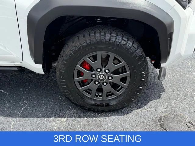 Used 2025 White Toyota SR5 image 9