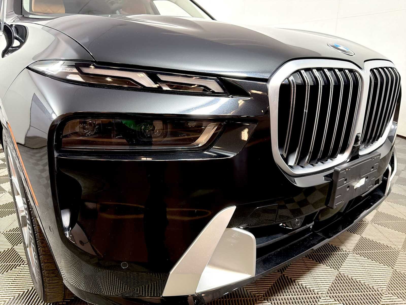 Certified Used 2024 Black Sapphire Metallic BMW xDrive40i image 26