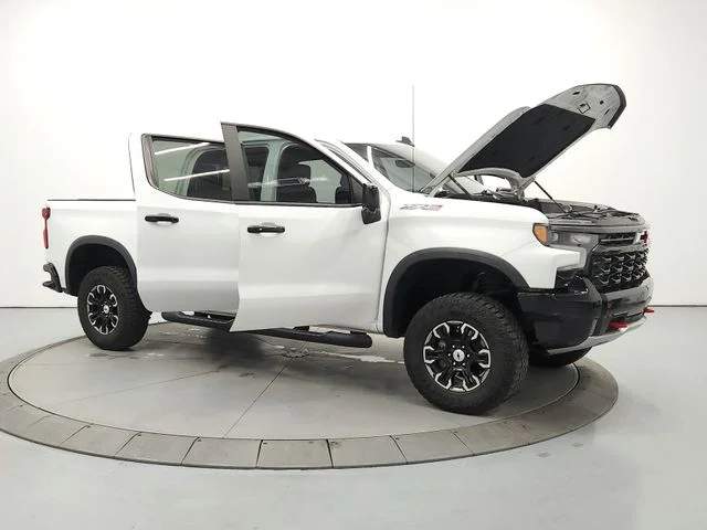Used 2023 White Chevrolet ZR2 image 9