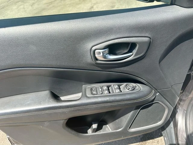 Used 2021 Gray Jeep Latitude image 15
