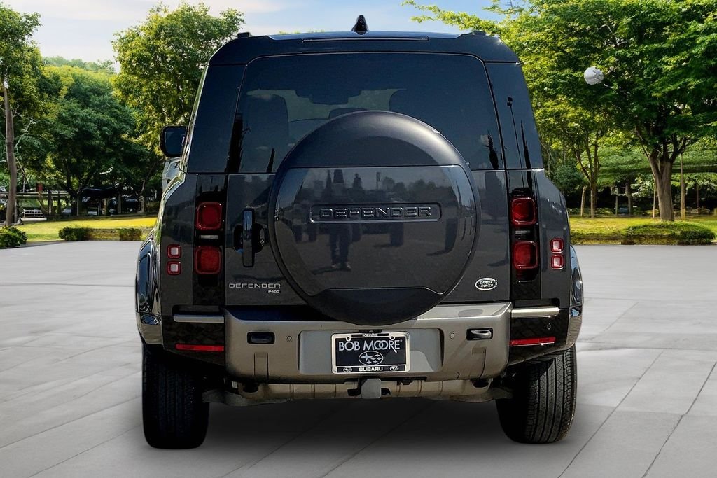 Used 2021 Gray Land Rover X-Dynamic HSE image 5