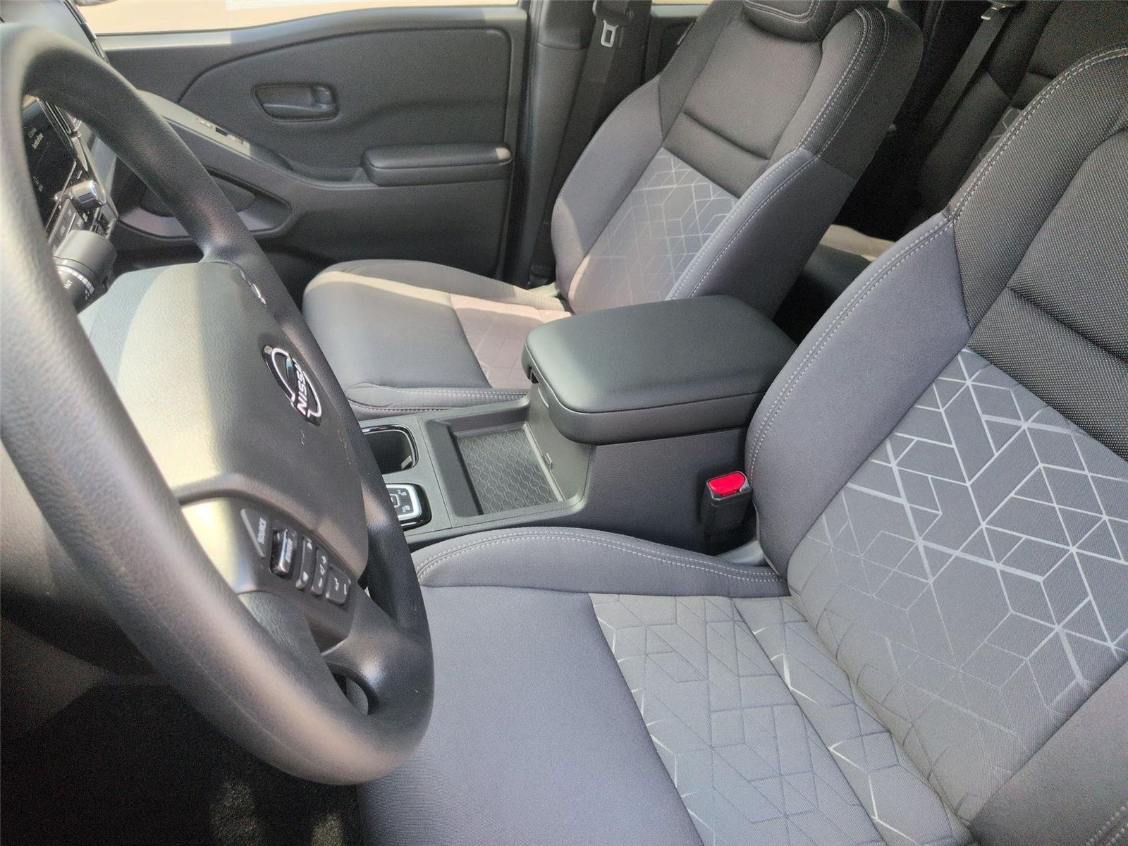2026 Nissan Frontier SV - Photo 17
