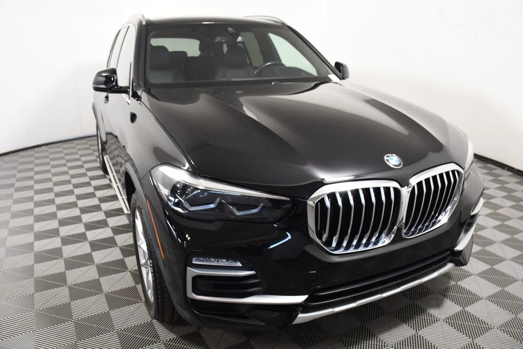 Used 2021 Jet Black BMW xDrive40i image 9