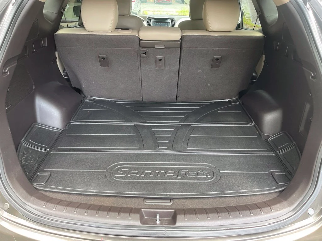 Used 2014 Brown Hyundai Base image 25