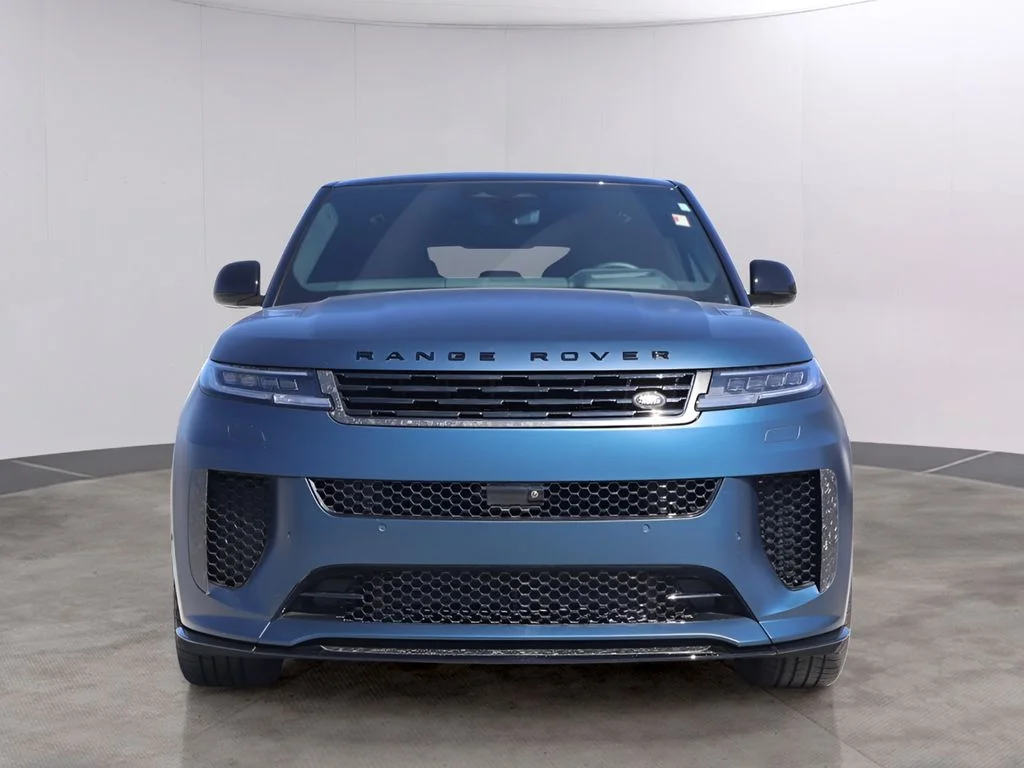 Certified Used 2025 Blue Nebula in Matte Land Rover SV Edition Two image 2