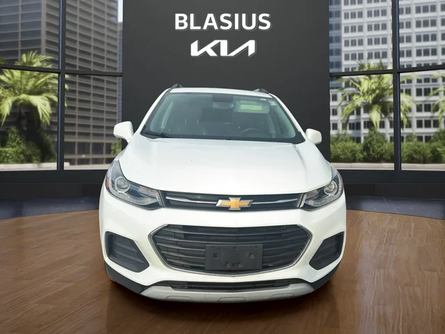 Used 2019 White Chevrolet LT image 8
