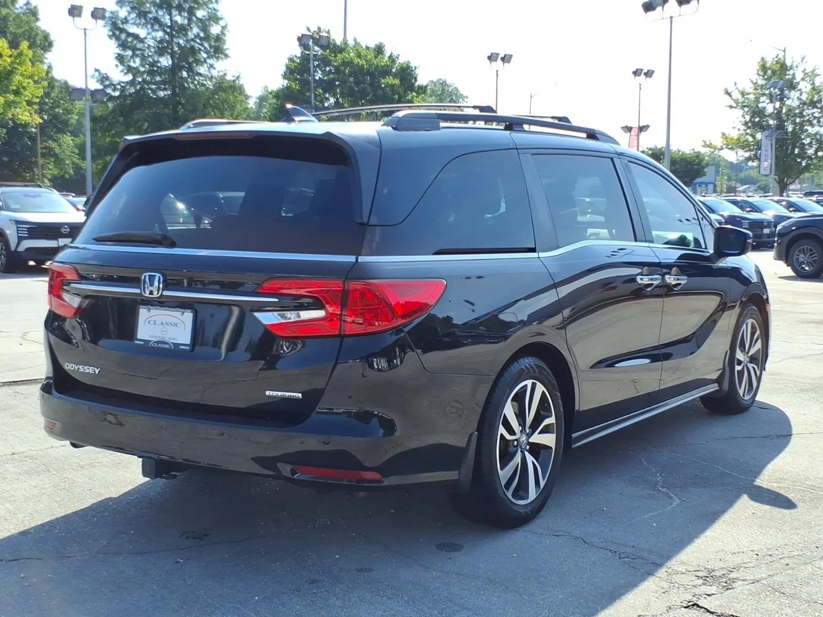 Used 2023 Crystal Black Pearl Honda Touring image 7