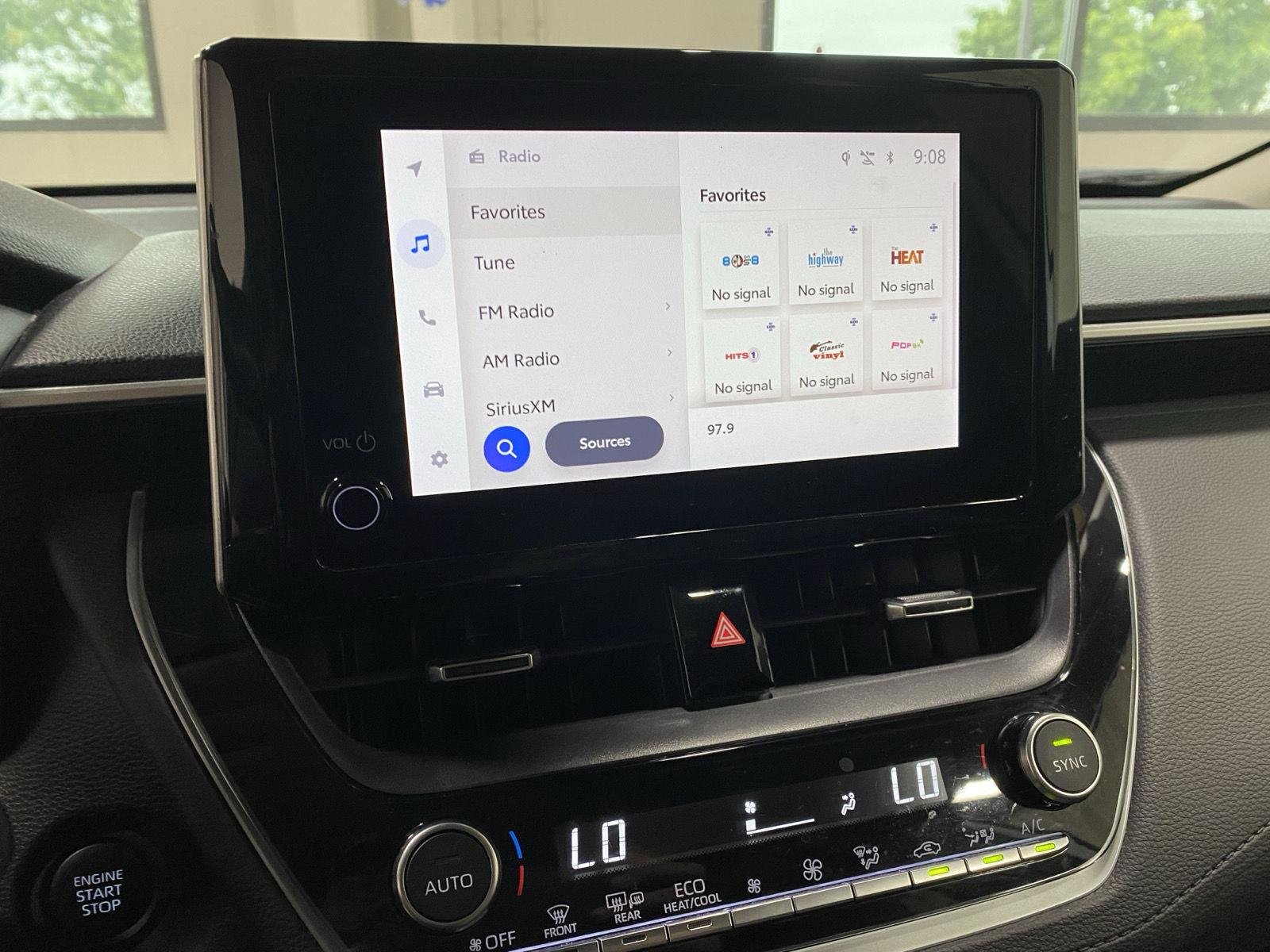 Certified Used 2024 Wind Chill Pearl Toyota XLE image 25