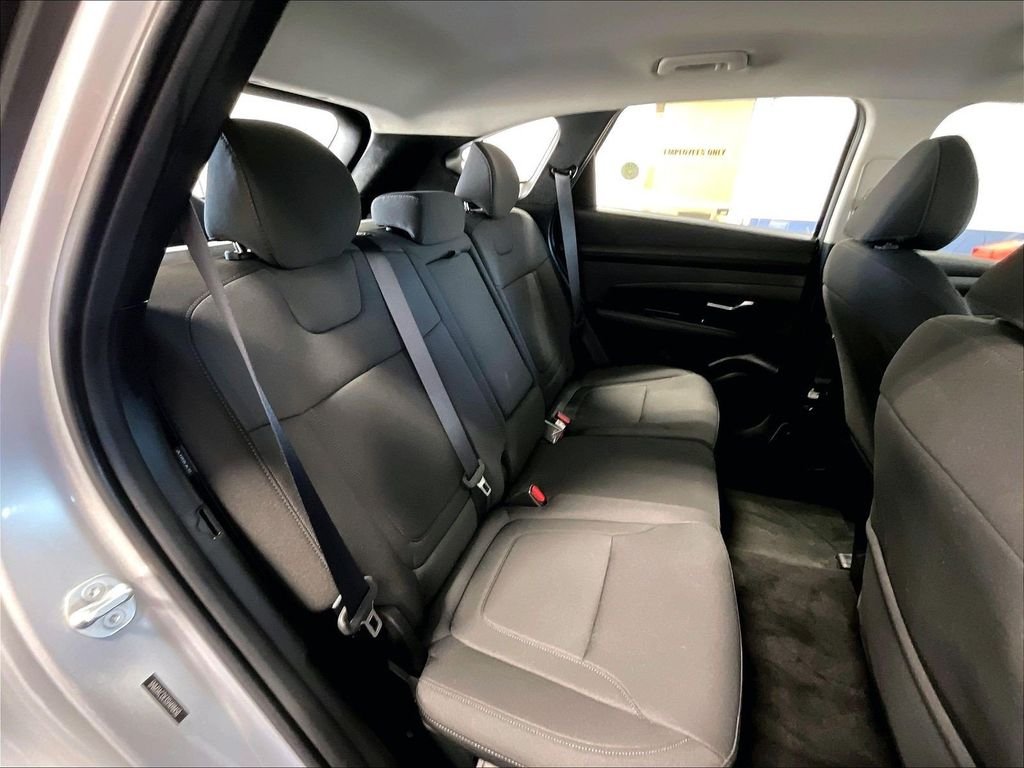 Used 2025 Silver Hyundai SE image 16