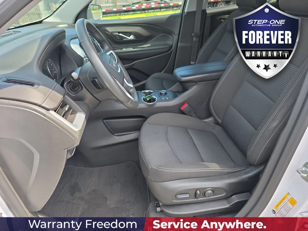 Used 2023 White GMC SLE image 12
