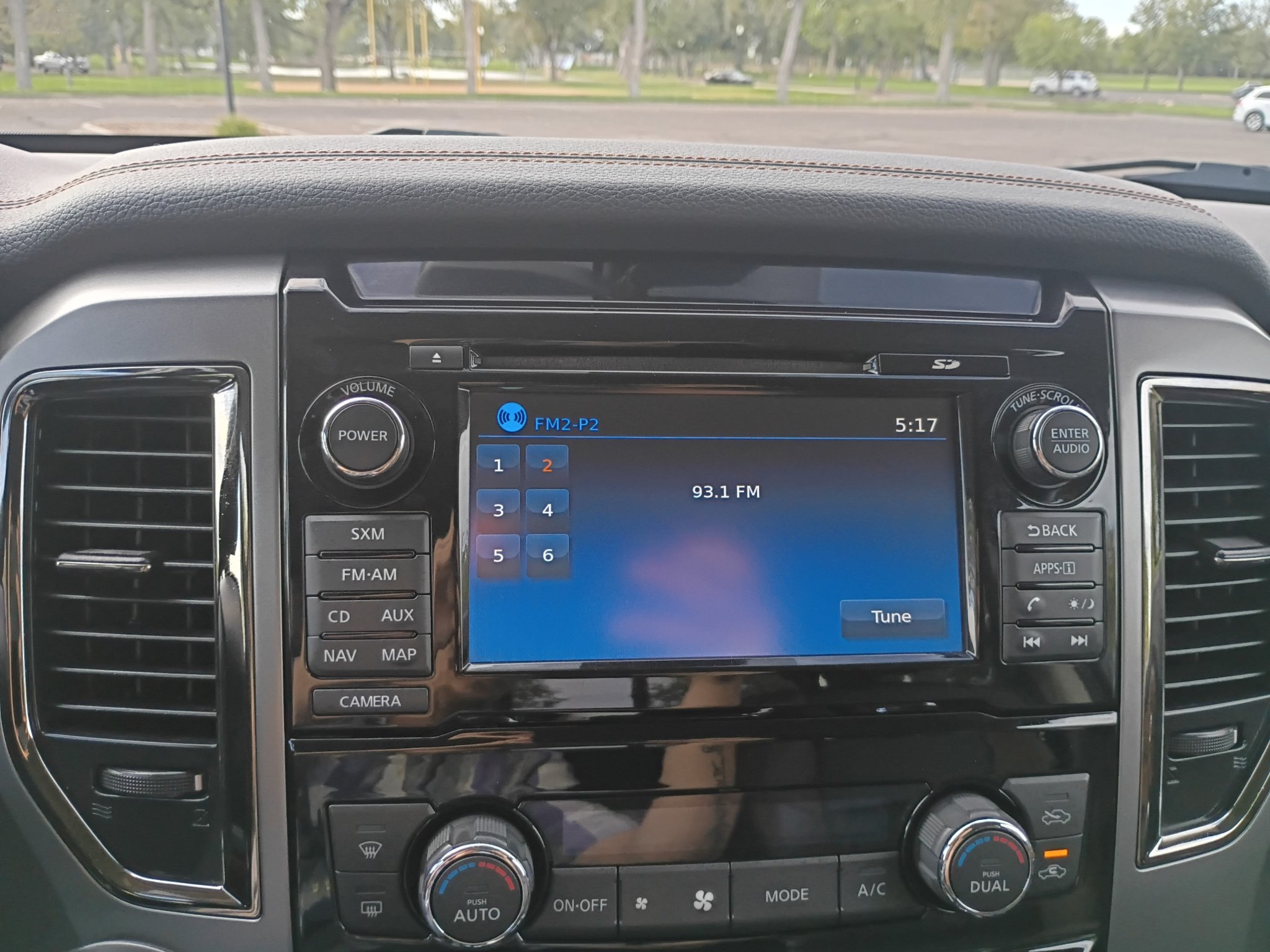 Used 2017 Pearl White Nissan Platinum Reserve image 30
