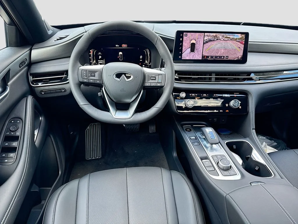 New 2027 2T RAD WHT INFINITI Sport AWD image 24